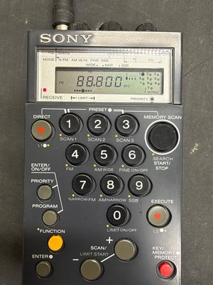 SONY ICF PRO 80 Weltempfänger, neue Tantal Elkos, läuft 100%