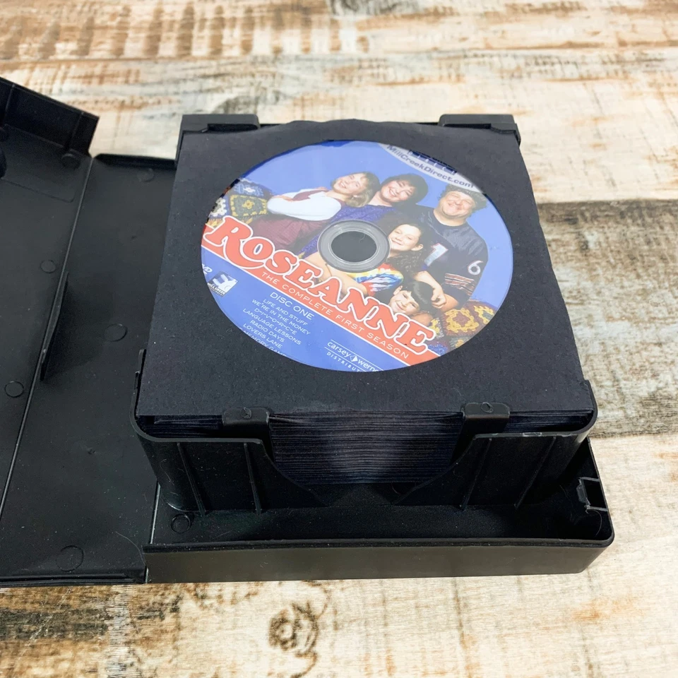 Roseanne The Complete Series (All 9 Seasons on 27 DVDs) - Image 3 of 3