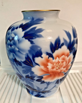 Vintage Fukagawa Peony Vase 8  Hand Painted Artist Signed Blue White 