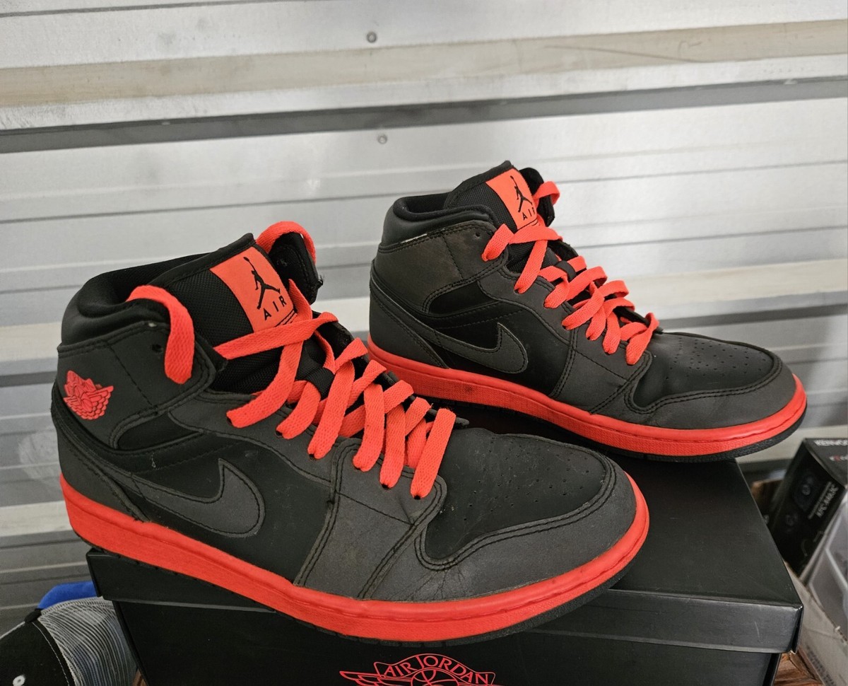 シューズ(男性用) NIKE AIR JORDAN 1 MID \