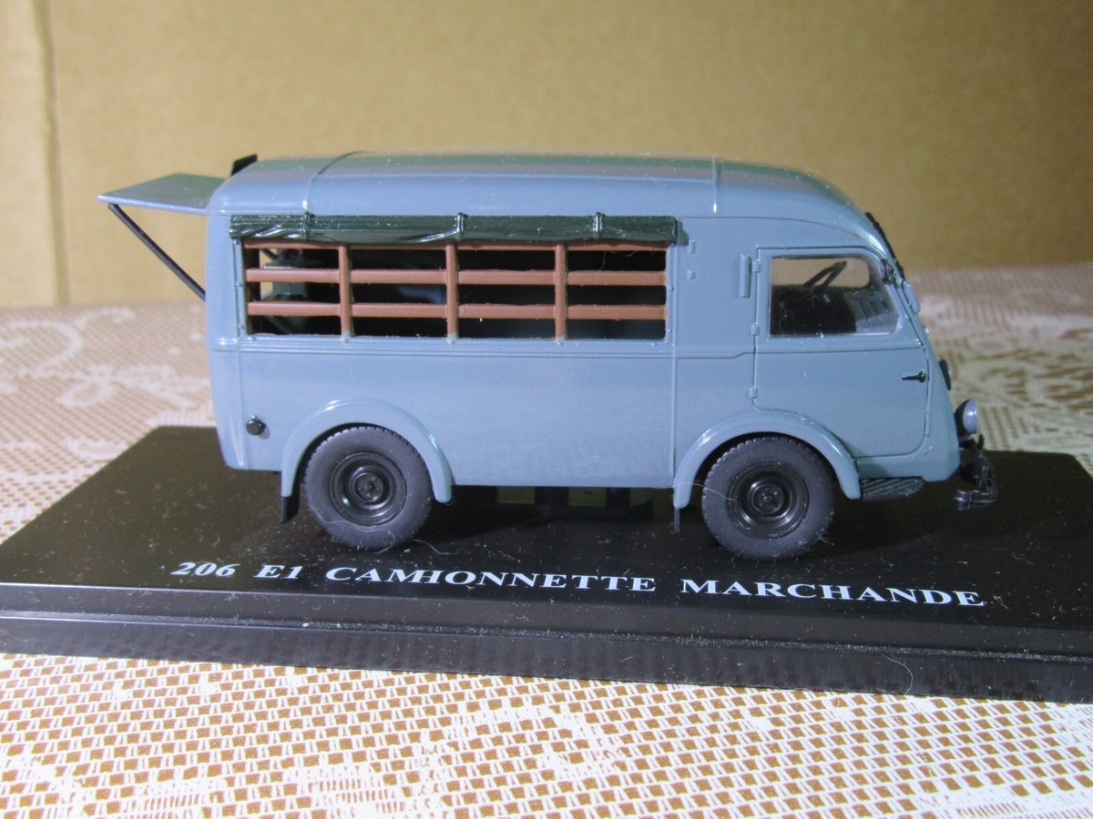 Camionnette Marchande Renault 206 E1 De 1946 - Modèle Réduit IXO 1/43 - Métal - Occasion