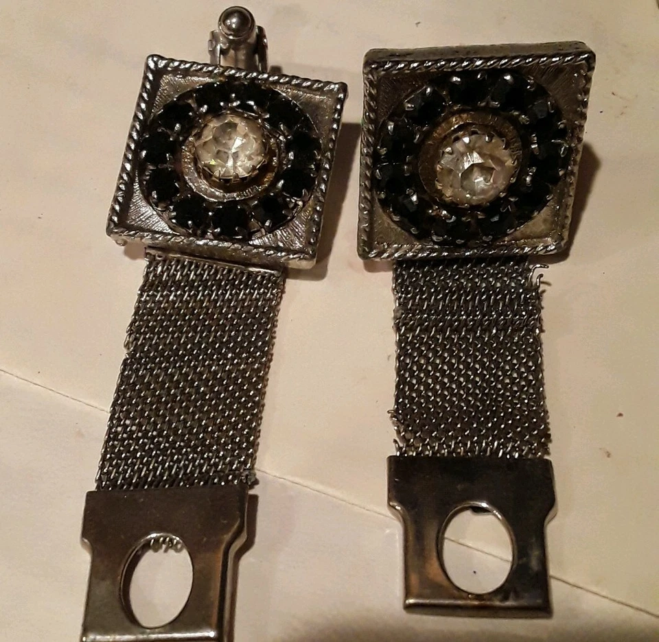 Vintage '60 Mens Black Stones Faux Diamond on Silver Base Wraparound Cufflinks - Image 2 of 4