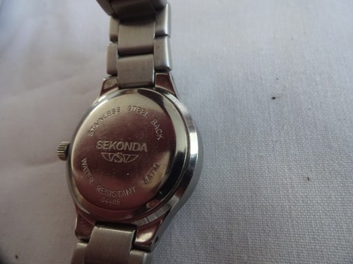 Vintage Seconda Quartz Ladies Stainless Steel Wristwatch Black Dial 04405 - Picture 3 of 4