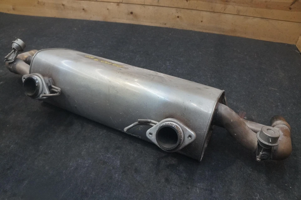 Rear Exhaust Muffler Silencer Tail Pipe OEM Aston Martin V8 Vantage 2006 Foto 2 de 4