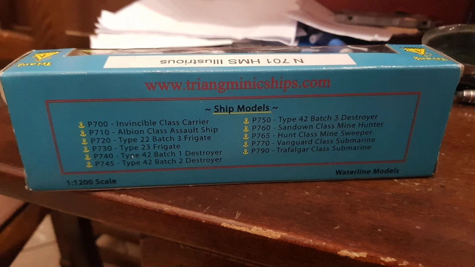TRIANG TRI ANG 1/1200 N 701 HMS ILLUSTRIOUS VINTAGE - Imagen 4 de 4