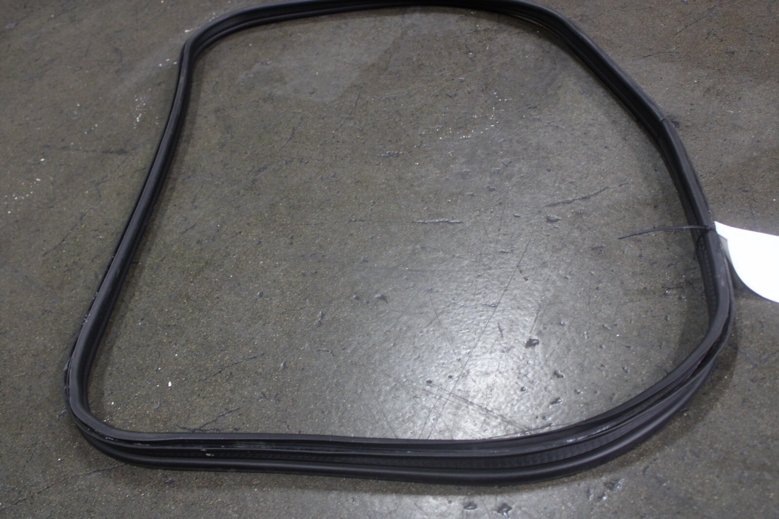 Ferrari 599 GTB, Trunk Gasket, Used, P/N 68579500