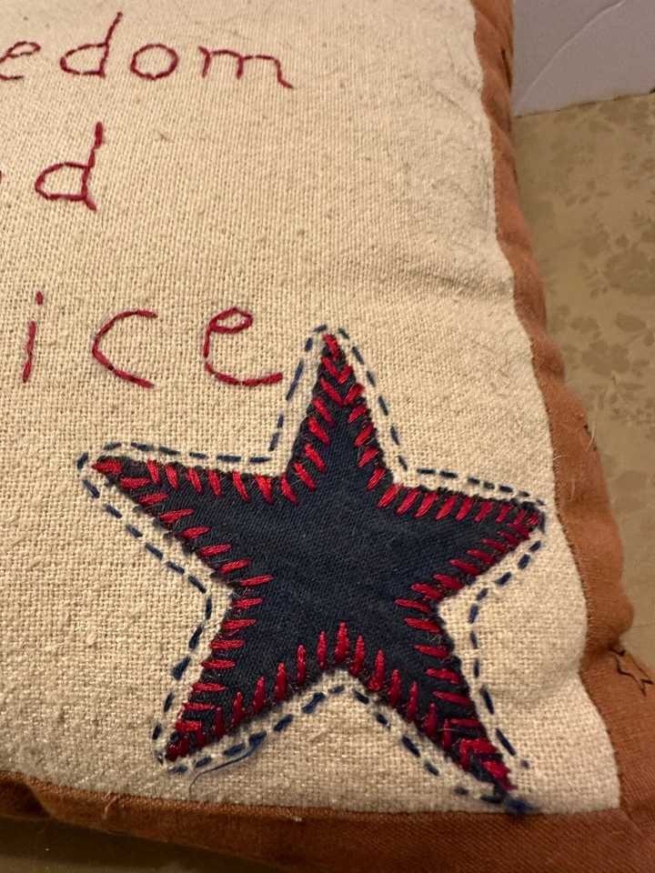 Primitive Stitchery  "Freedom and Justice" Patriotic Throw Pillow W/Buttons - Image 4 of 4
