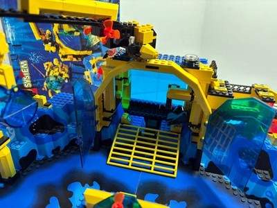 LEGO Aquanauts: Neptune Discovery Lab 6195 + Crystal Explorer Sub