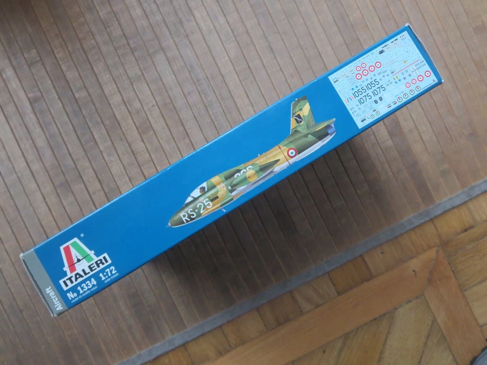 MB 326K Impala - Scala 1/72 - Italeri 1334 - Immagine 2 di 4