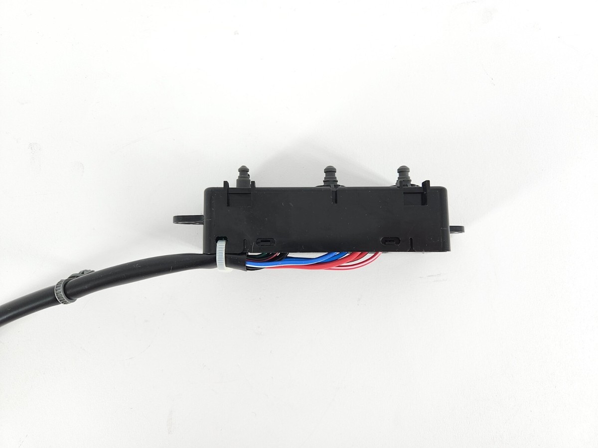 Genuine OEM Nissan 87066-ZQ00A Driver Power Seat Switch Quest