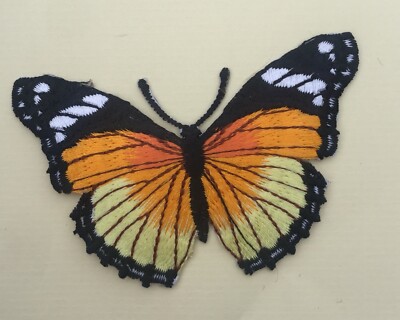 Gelb und orange Schmetterling zum Aufbügeln/Aufnähen voll bestickt Patch Applikationen Abzeichen