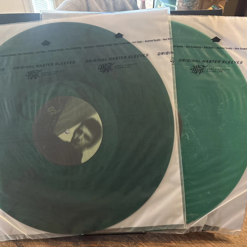 Soundgarden A-Sides 2 LP Ltd Green with Black/White Smoke Vinyl US 2018 RSD - Image 4 of 4