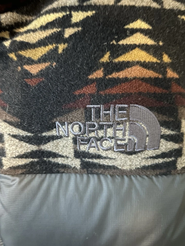 The North Face x Pendleton 700 Puffer Vest Men’s “M” Rare Limited Brand New - Image 2 of 4