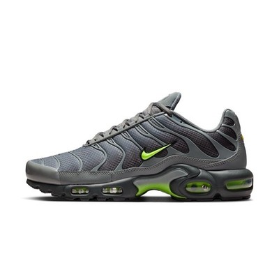 NIKE AIR MAX PLUS SMOKE GREY VOLT