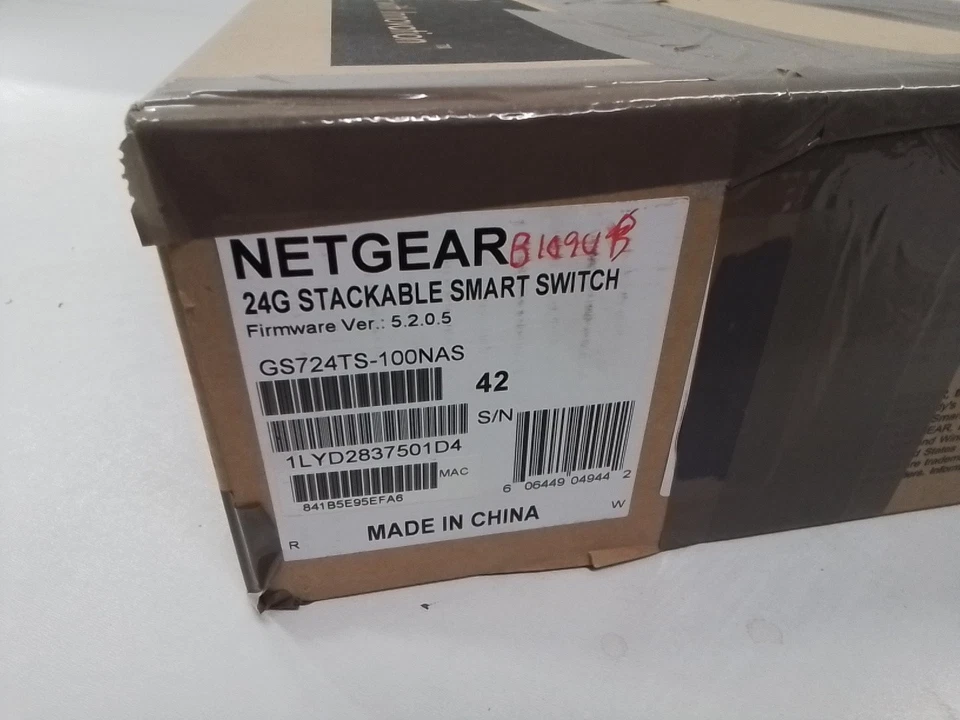 NetgGear ProSafe GS724TS 24 Port Gigabit Stackable Smart Switch GS724TS-100NAS - Image 2 of 3