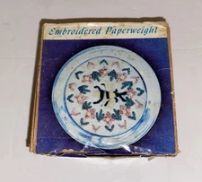 Vintage Paperweight KIT Custom House Crewel Embroidery KIT 1433 Bumblebee Flower