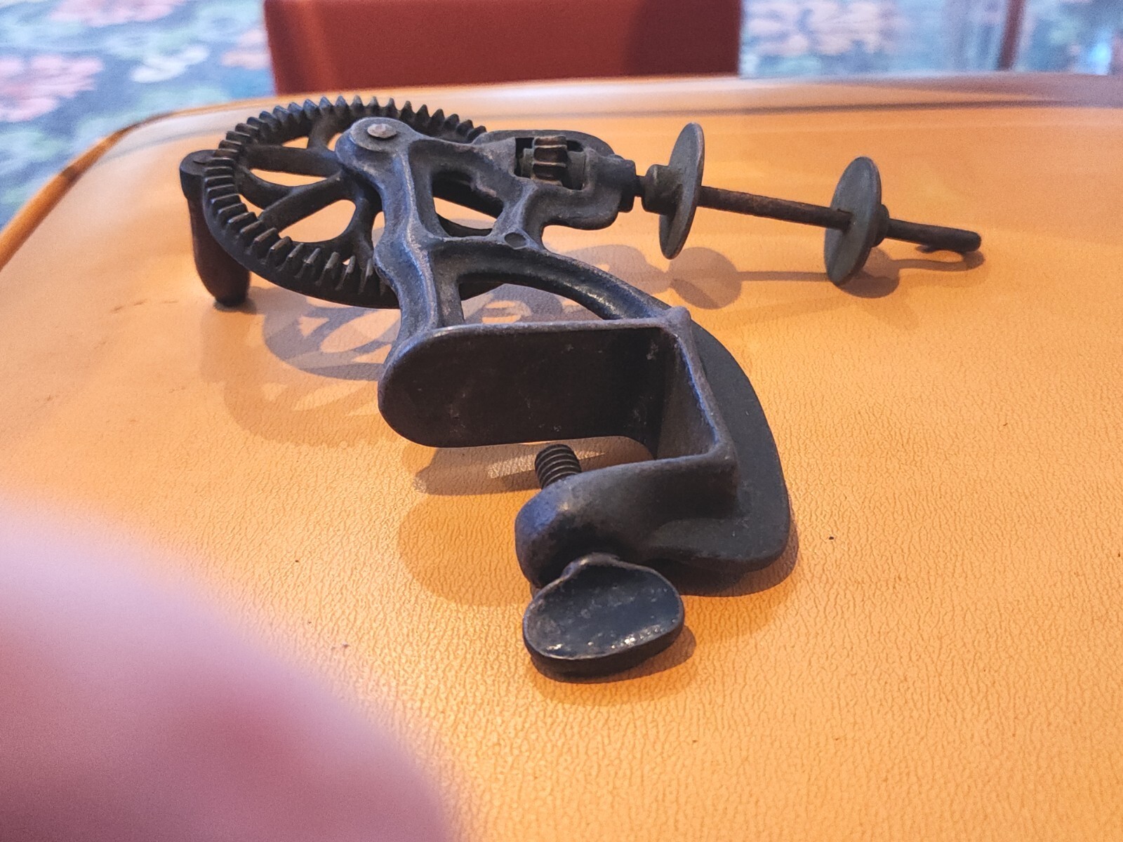 Cast Iron Mechanical Tabletop Yarn Thread Bobbin Spool Winder late