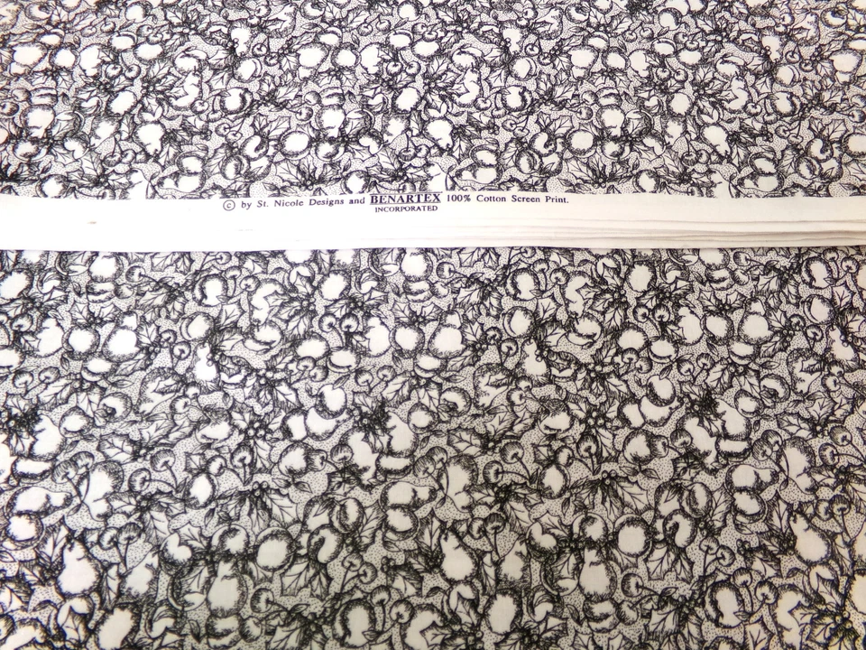 Tela de fruta blanca y negra aprox 35x44. Benartex. Diseños de San Nicolás. M25-313 Foto 3 de 4