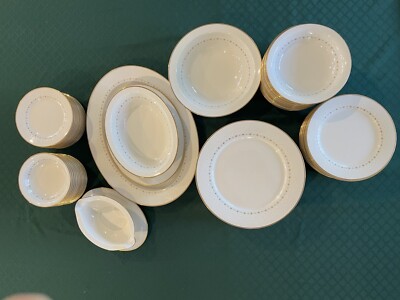 NORITAKE CONSTELLATION IVORY CHINA 7559 63 Piece Dinner Set