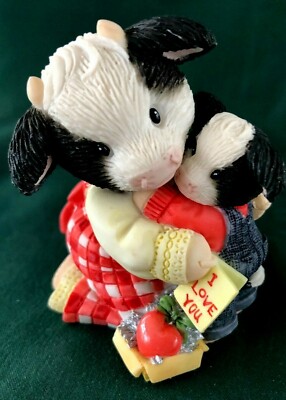 ENESCO MARY'S MOO MOOS - CHRISTMAS - AT CHRISTMAS GIVE YOUR HEART