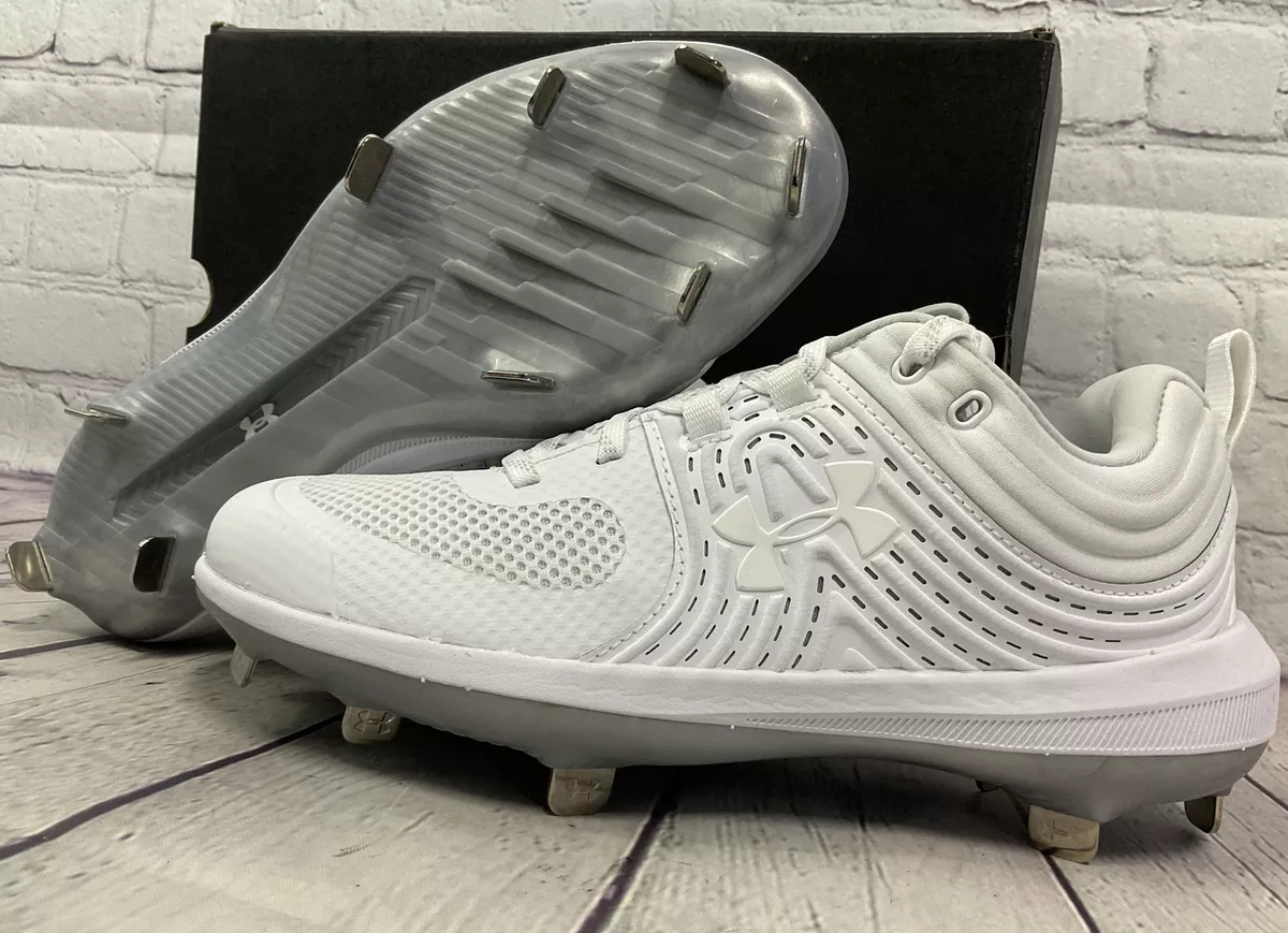 New Under Armour W Glyde ST Size 5.5 White Metal Soccer Cleats New