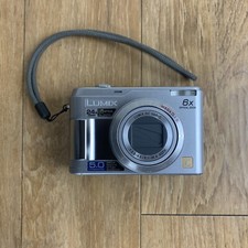 Panasonic LUMIX DMC-LZ2 5.0MP Digital Camera - Silver FOR PARTS