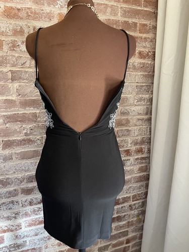 New! Blondie Nites Black Strappy Sleeve Mini Formal Dress Sweetheart Neck Size 1 - Picture 6 of 9