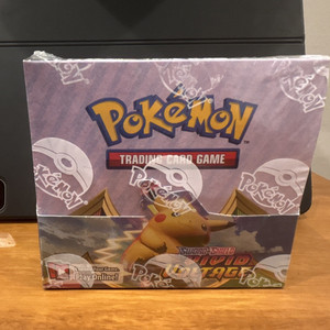 Pokemon Vivid Voltage Box