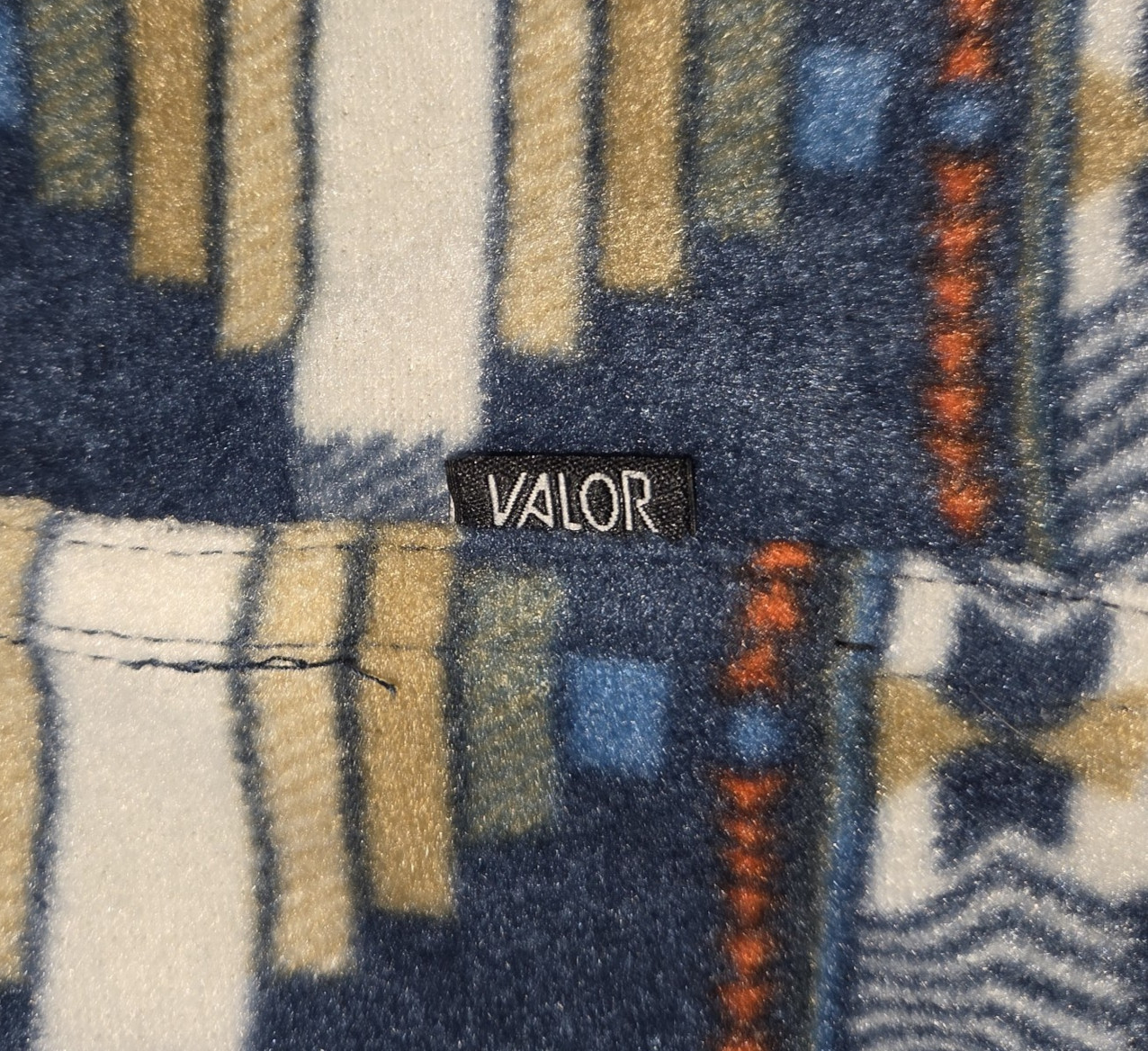 Valor Soft Fleece Button Up Aztec Pattern Long Sl… - image 7