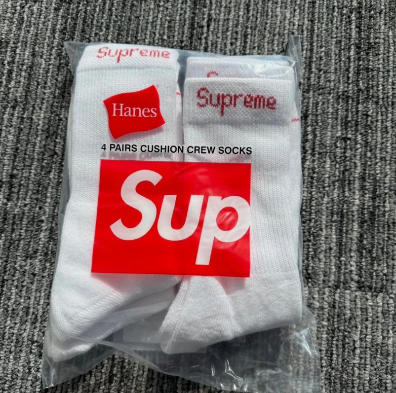 Supreme Hanes Crew Socks 4 Pack Unisex Men's Women's Size 6-12 NEW 4