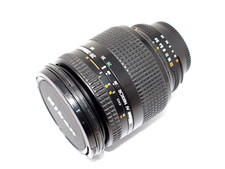 Nikon AF Nikkor 28-200mm F 3.5-5.6 D Zoom Lens