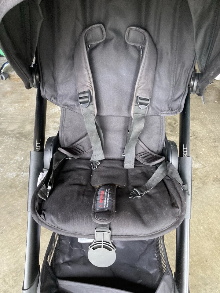 Bugaboo Butterfly Compact Ultra Lightweight Travel Stroller Black - Image 4 of 4