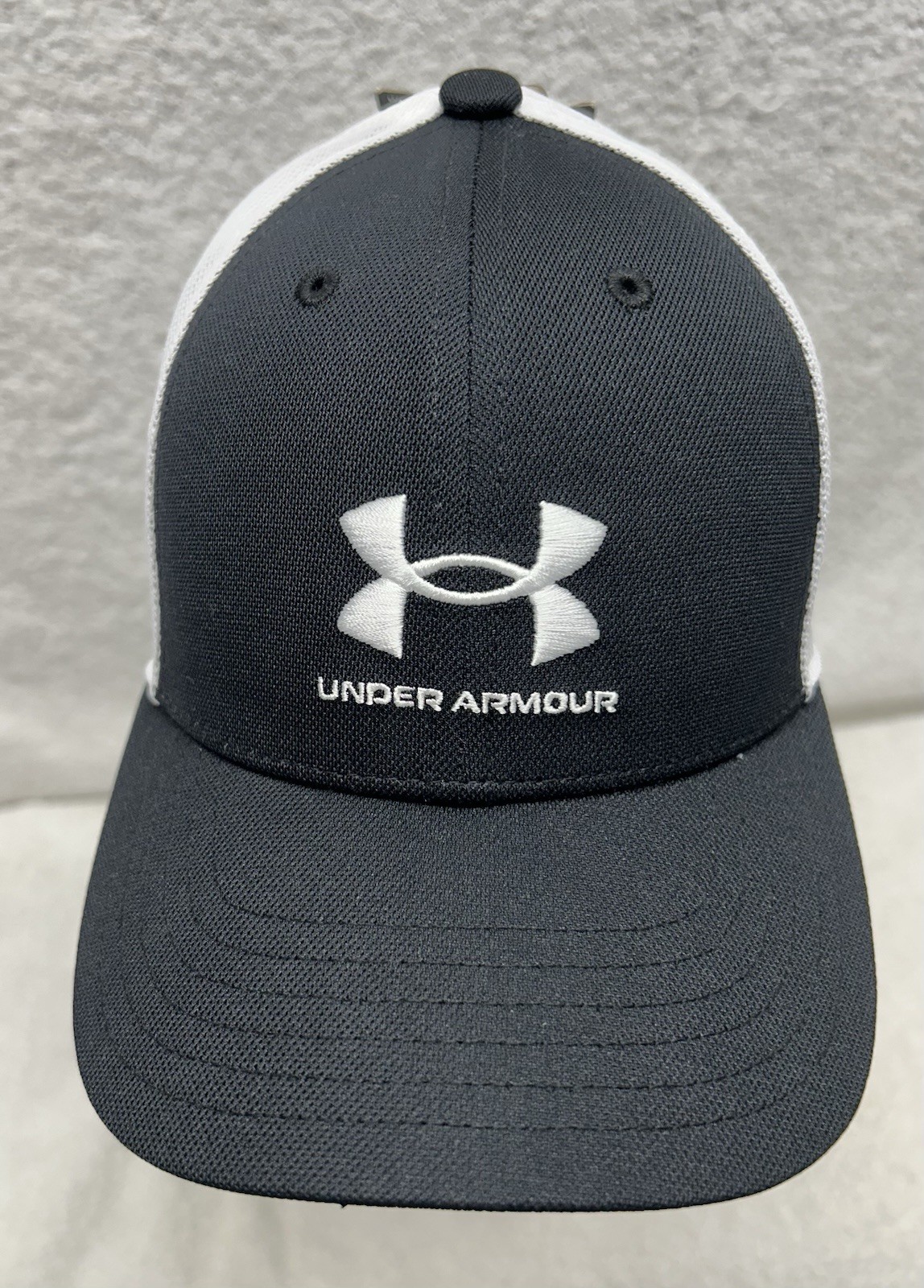 Under Armour Boys Adjustable Black Blitzing Trucker Hat