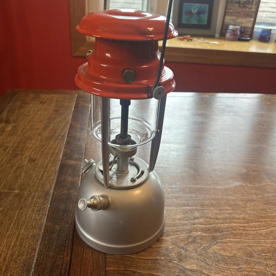 Bialaddin 315 Vintage Lamp Lantern Like Tilley Lamp. - Image 4 of 4