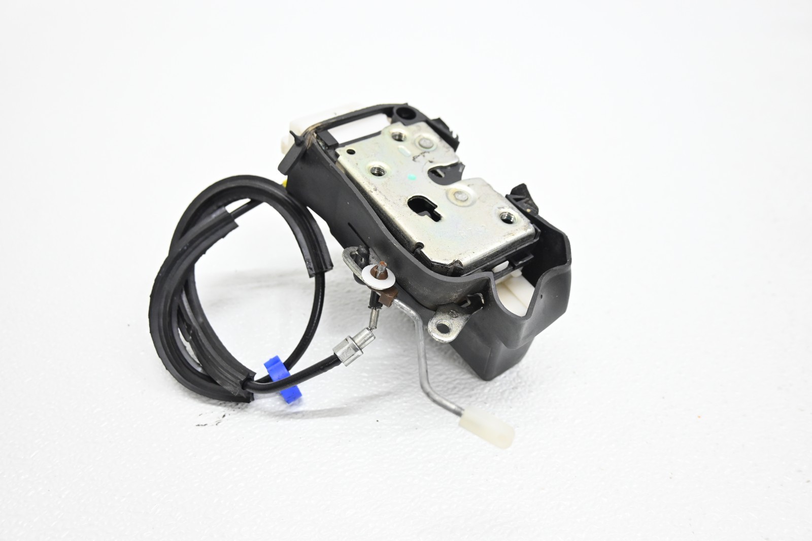 ⭐ 03-12 Maserati Quattroporte Front Right Exterior Door Lock Latch Actuator Oem
