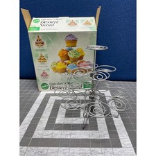 Wilton Cupcakes 'N More Dessert Stand - Holds 13 Cupcakes D cor 2005