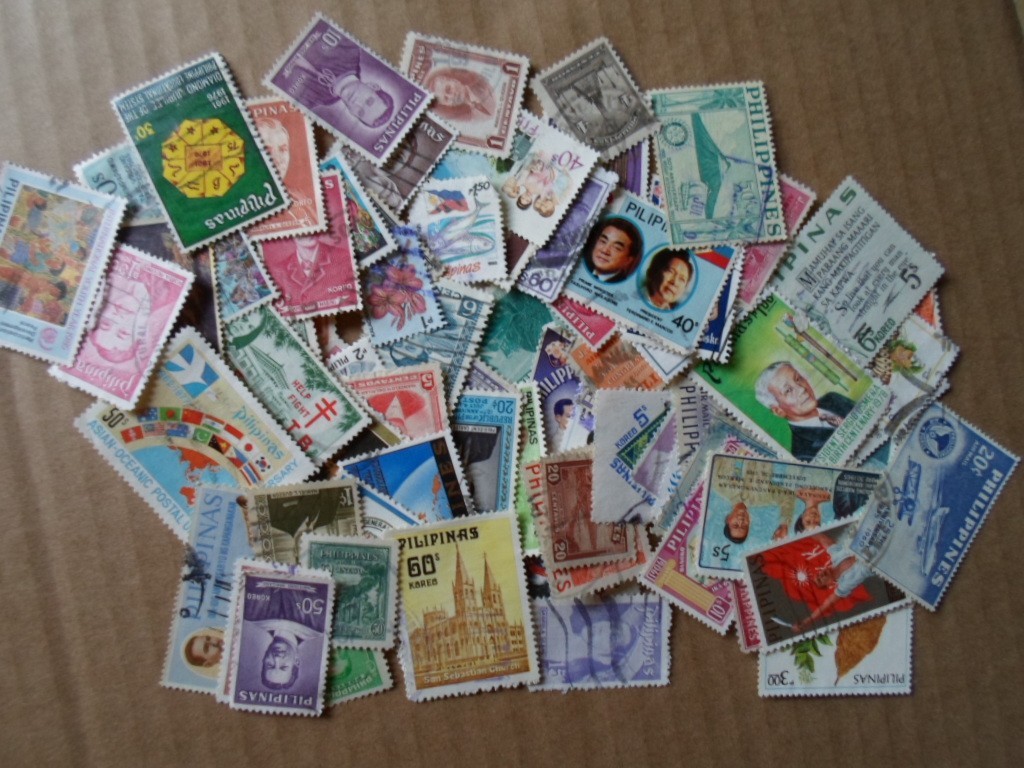 Collection lot 100 different stamps of the Philippines