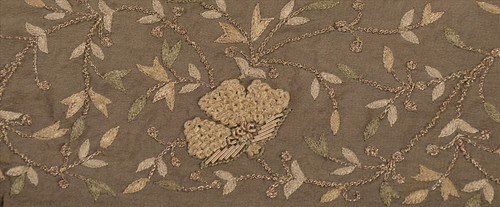 Sanskriti Vintage Sari Border Hand Embroidered Craft 1 Yd Olive Green Lace - Picture 2 of 6