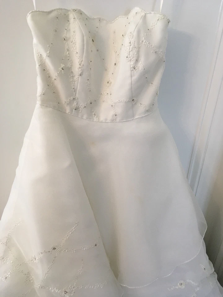 Vestido formal de novia de boda CASABLANCA; marfil con tren capilla; estilo C1706; talla 8 Foto 2 de 4