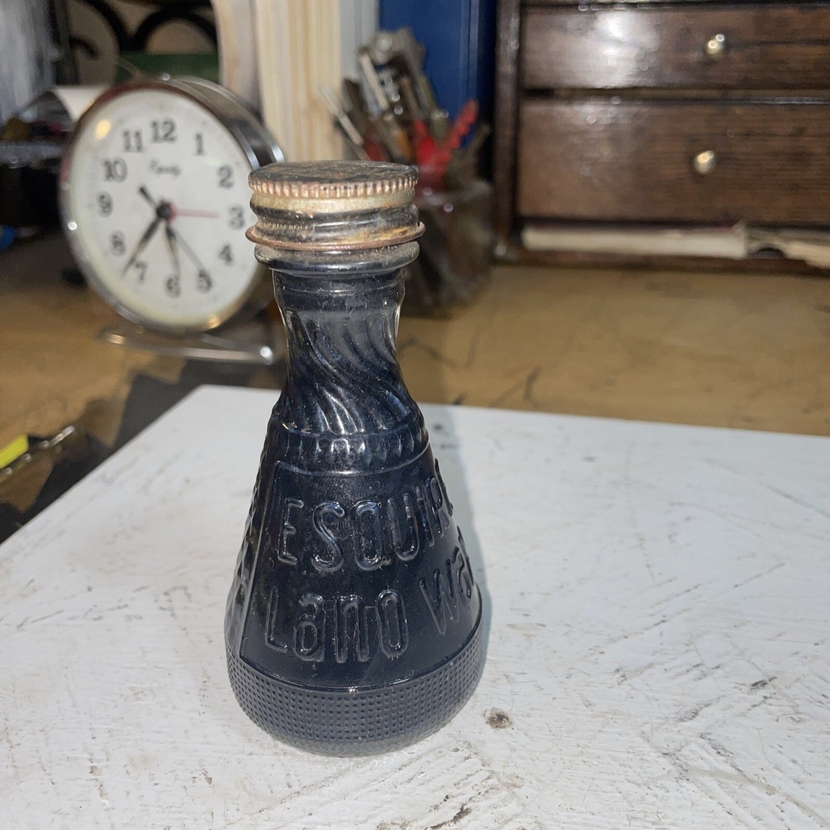 FANCY VINTAGE BOTTLE EMBOSSED, ESQUIRE LANO WAX, Base, 2 oz, BKLYN 