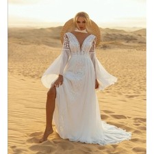 Charming Boho Wedding Dresses V-Neck Lace Applique Chiffon A-line Bridal Gowns