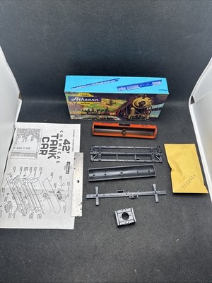 HO Athearn Blue Box 1550 42' Chemical Tank Car Gulf GATX Kit