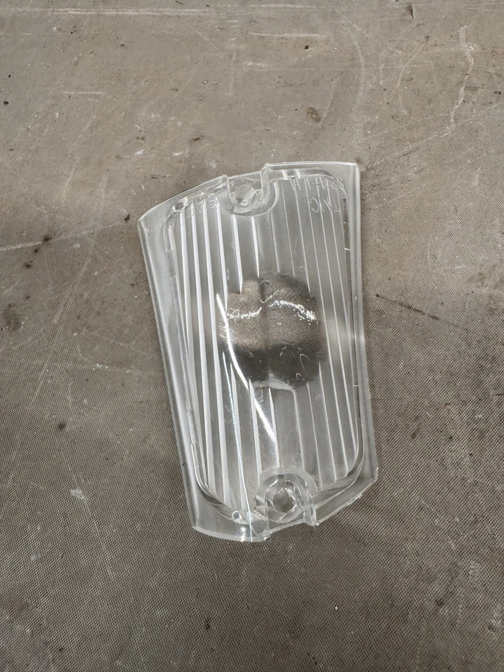 Ford Galaxie Sunliner Starliner 1960 lámpara de reversa lente luz trasera luz de respaldo Foto 4 de 4