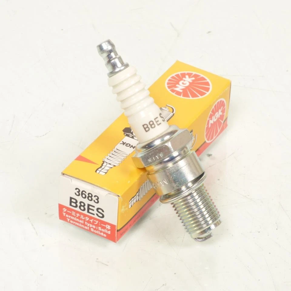 Bougie d'allumage NGK pour Moto Gilera 50 SMT 2011 à 2017 Neuf - Photo 1/4