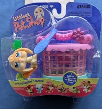 Littlest Pet Shop LPS light brown bunny with carrots, carry case & water bottle