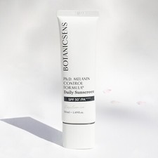 BOTANICSENS Ph.D Melanin Control Formula Daily Sunscreen SPF50 PA   50ml