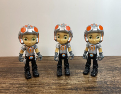 Set of 3  Rusty Rivets 3.25'' Action Figures Nickelodeon Orange Helmet