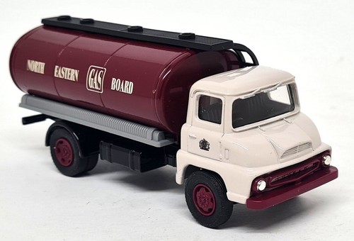 VANGUARDS 1/64 FORD Thames Trader Flatbed Lorry Tate & Lyle VA39000