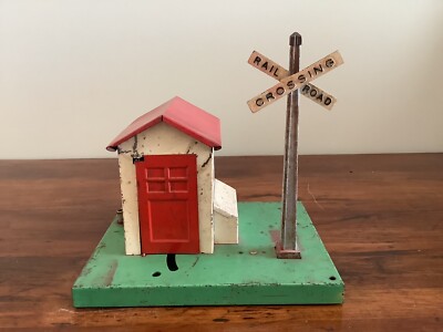 Lionel  #45N Automatic Gateman with the Red Door - Working  #2