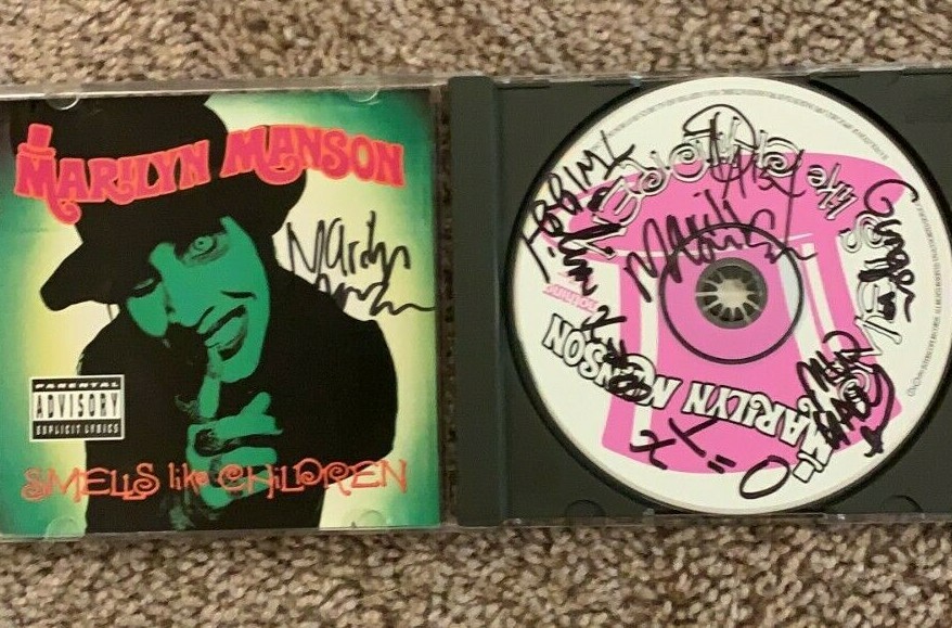Marilyn Manson Smells Like Children signed CD Full Band Daisy Berkowitz